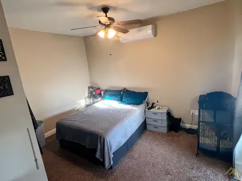 113 E Warren Ave, Bakersfield, CA 93308 photo 8