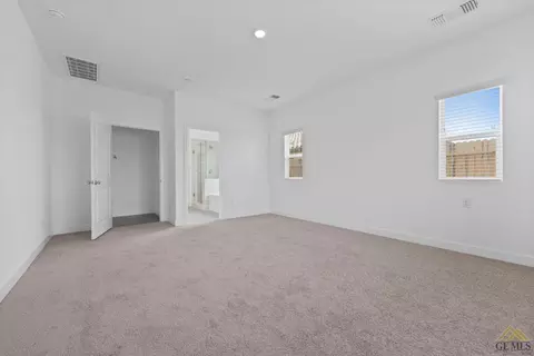 12142 Pendulum Dr, Bakersfield, CA 93306 photo 17