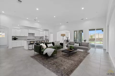 12142 Pendulum Dr, Bakersfield, CA 93306 photo 5
