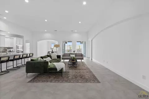 12142 Pendulum Dr, Bakersfield, CA 93306 photo 6