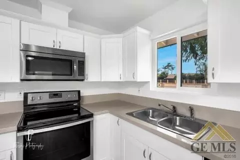 1916 Poso Dr, Wasco, CA 93280 photo 17