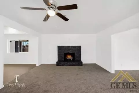 1916 Poso Dr, Wasco, CA 93280 photo 6