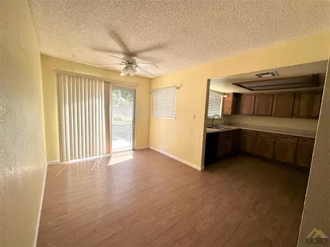 4312 Rosewall St, Bakersfield, CA 93313 photo 8
