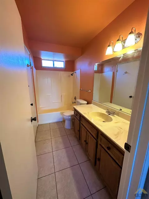 4312 Rosewall St, Bakersfield, CA 93313 photo 20