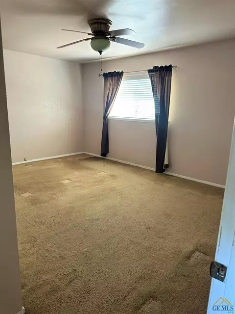 4312 Rosewall St, Bakersfield, CA 93313 photo 17