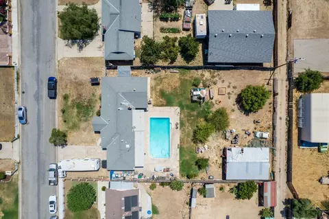 7627 Vera Ave, Bakersfield, CA 93307 photo 27