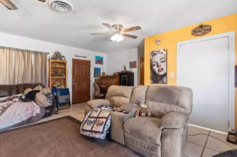 7627 Vera Ave, Bakersfield, CA 93307 photo 12