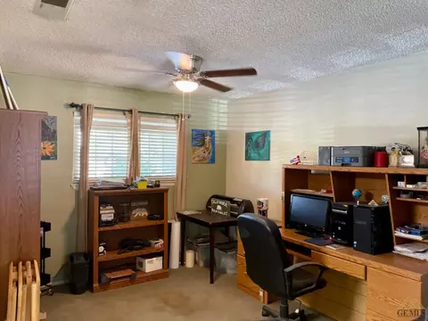 4304 Spaulding Ct, Bakersfield, CA 93313 photo 4