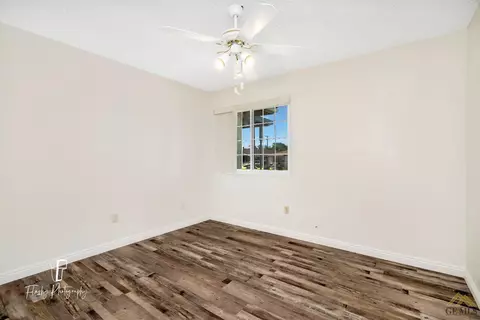 2125 4th St, Wasco, CA 93280 photo 8