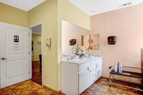 4701 Basque St, Bakersfield, CA 93313 photo 18