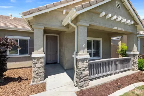 11424 Revolution Rd, Bakersfield, CA 93312
