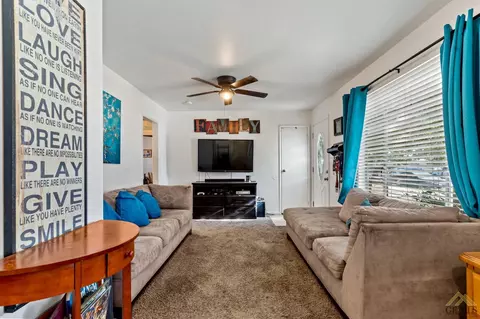 332 Elm St, Shafter, CA 93263 photo 6