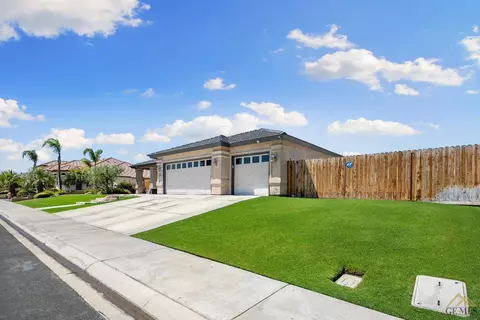10620 Titanium Ave, Taft, CA 93268 photo 4