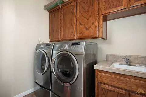 10620 Titanium Ave, Taft, CA 93268 photo 30