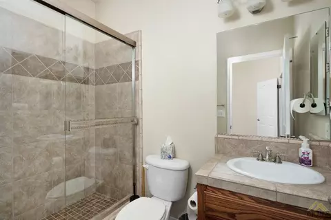 10620 Titanium Ave, Taft, CA 93268 photo 33