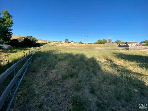 20405 Weston Ave, Tehachapi, CA 93561 photo 7