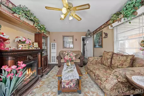 811 Buchanan St, Taft, CA 93268 photo 8