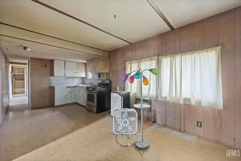 811 Buchanan St, Taft, CA 93268 photo 29