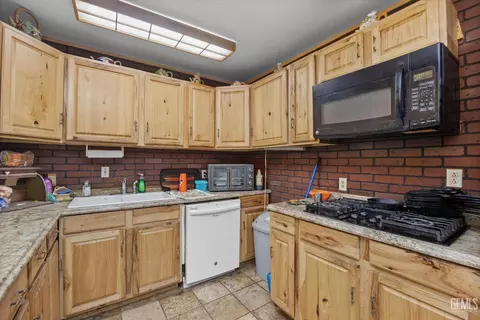811 Buchanan St, Taft, CA 93268 photo 15