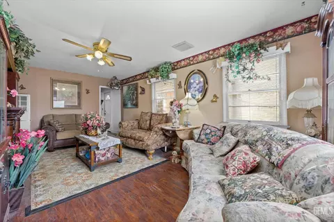 811 Buchanan St, Taft, CA 93268 photo 6