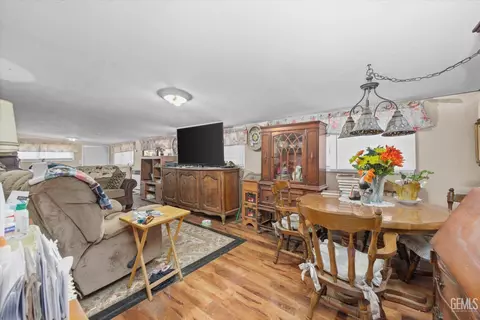 811 Buchanan St, Taft, CA 93268 photo 10