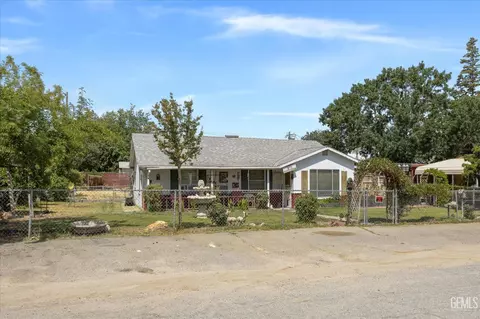 811 Buchanan St, Taft, CA 93268 photo 3