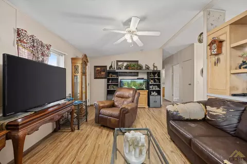 25014 Highway 33, Fellows, CA 93224 photo 9