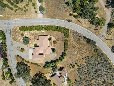 29900 Sunland Way, Tehachapi, CA 93561 photo 5
