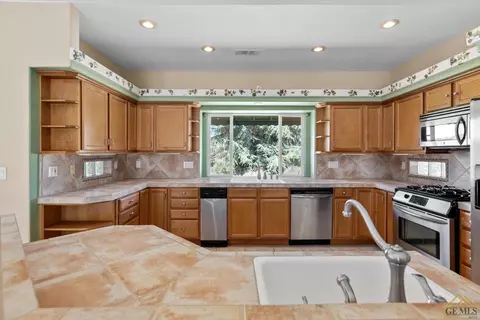 29900 Sunland Way, Tehachapi, CA 93561 photo 27