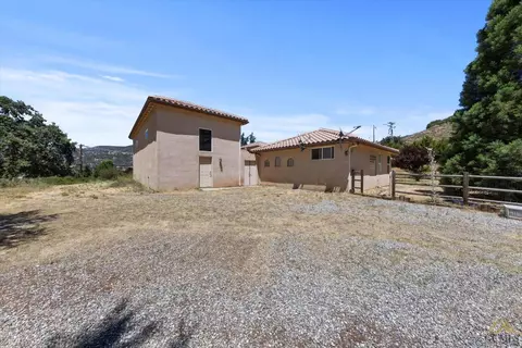 29900 Sunland Way, Tehachapi, CA 93561 photo 12