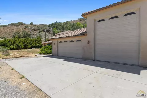 29900 Sunland Way, Tehachapi, CA 93561 photo 17