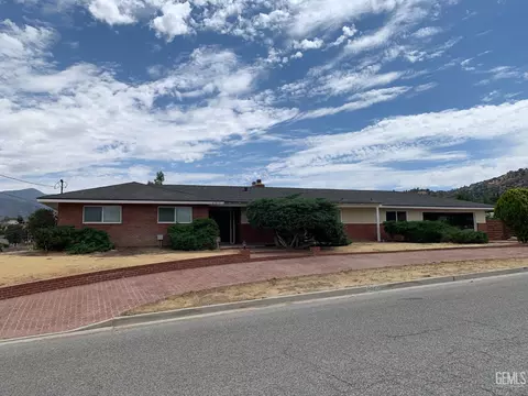 21012 Country Club Dr, Tehachapi, CA 93561 photo 1