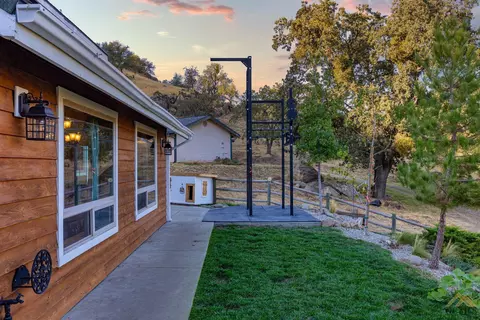 29521 Buckeye Ct, Tehachapi, CA 93561 photo 48