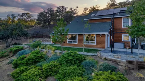 29521 Buckeye Ct, Tehachapi, CA 93561 photo 8