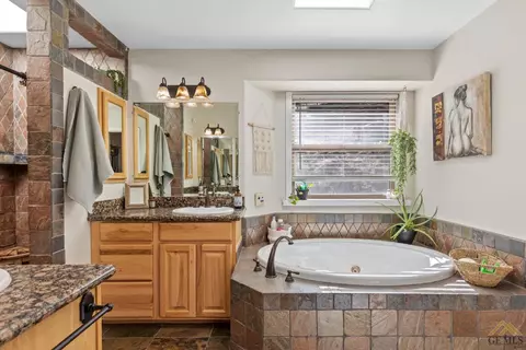 29521 Buckeye Ct, Tehachapi, CA 93561 photo 37