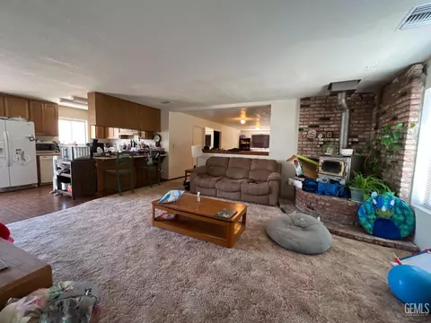 30000 Caddy Ln, Tehachapi, CA 93561 photo 3