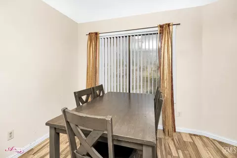 704 Iris St, Bakersfield, CA 93308 photo 30