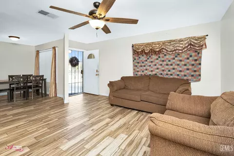 704 Iris St, Bakersfield, CA 93308 photo 28
