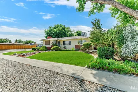 918 2nd St, Taft, CA 93268 photo 3