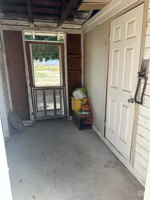27545 Cypress St, Taft, CA 93268 photo 17