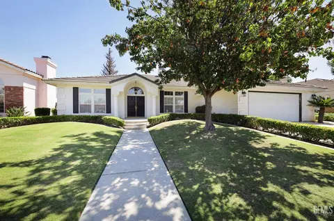 1512 Fieldspring Dr, Bakersfield, CA 93311 photo 1
