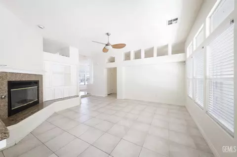 1512 Fieldspring Dr, Bakersfield, CA 93311 photo 10