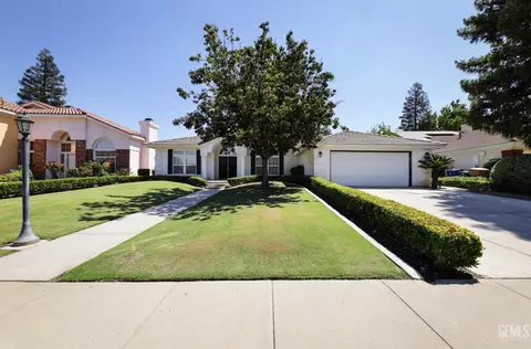 1512 Fieldspring Dr, Bakersfield, CA 93311 photo 3