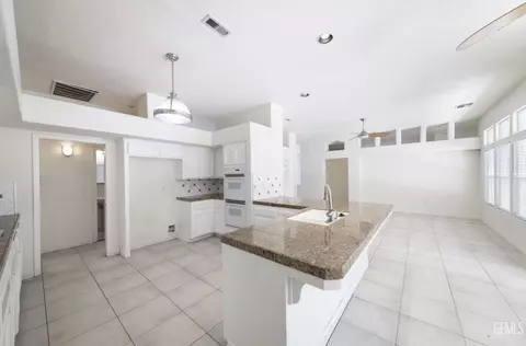1512 Fieldspring Dr, Bakersfield, CA 93311 photo 14