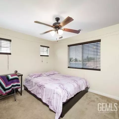 9510 Poseidon St, Bakersfield, CA 93306 photo 14