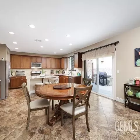 9510 Poseidon St, Bakersfield, CA 93306 photo 10