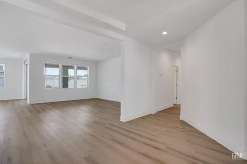1909 Risborough Ct, Bakersfield, CA 93311 photo 7