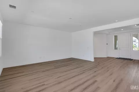1909 Risborough Ct, Bakersfield, CA 93311 photo 11