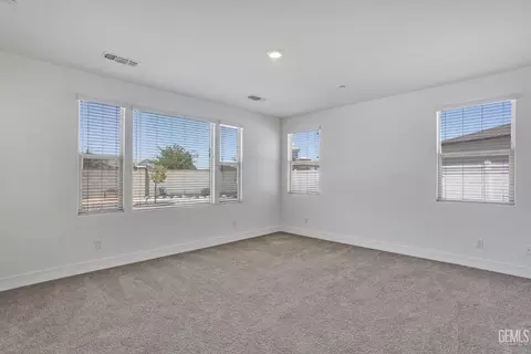 1909 Risborough Ct, Bakersfield, CA 93311 photo 31
