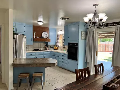 2115 9th St, Wasco, CA 93280 photo 7
